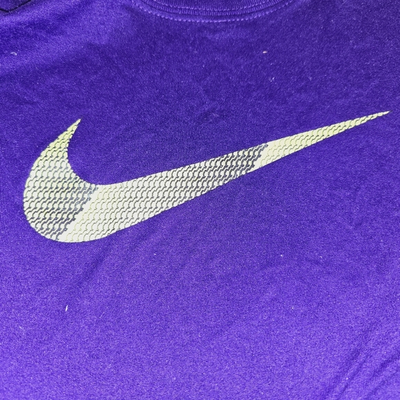 Nike dri fit tshirt - Picture 2 of 3